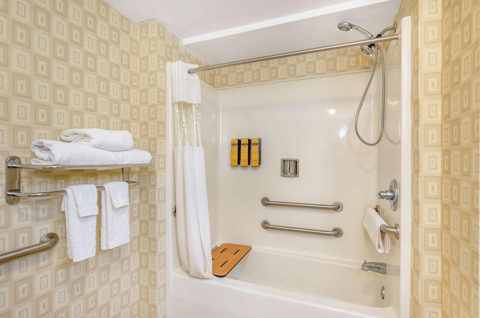 Western Hotel 3*